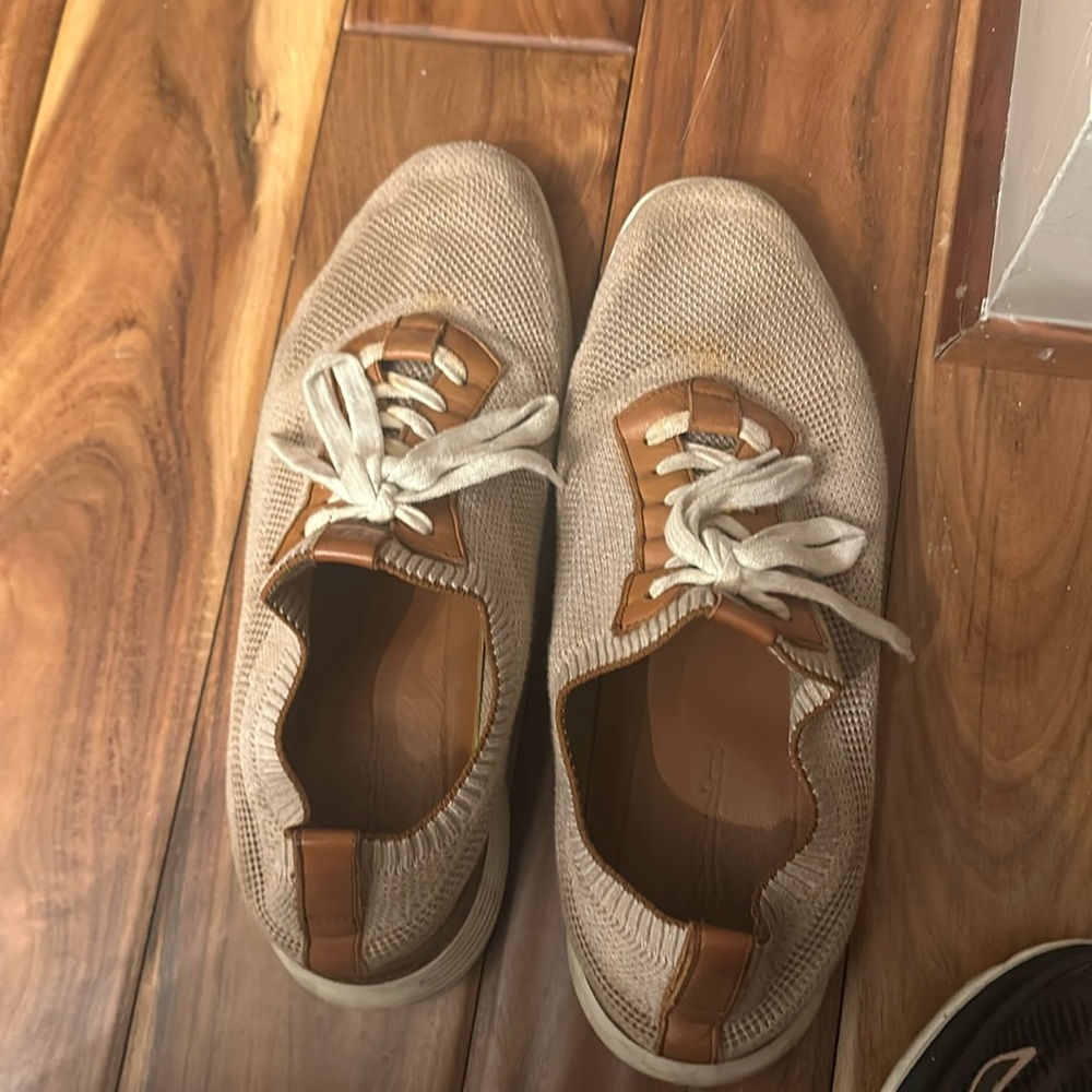 Wolf and Shepherd Men’s Trainers size 10 M